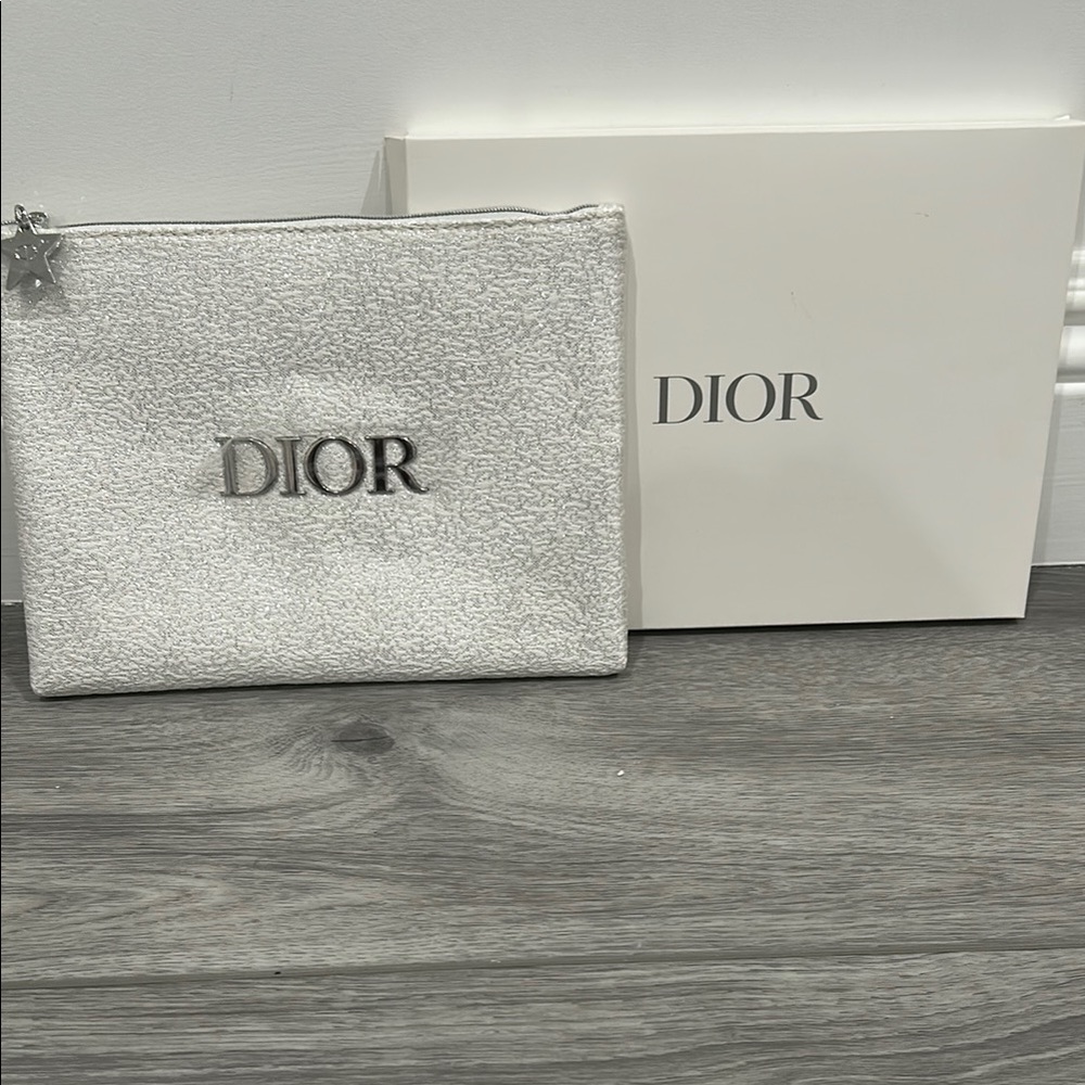 Dior White Pouch (not included perfumes)